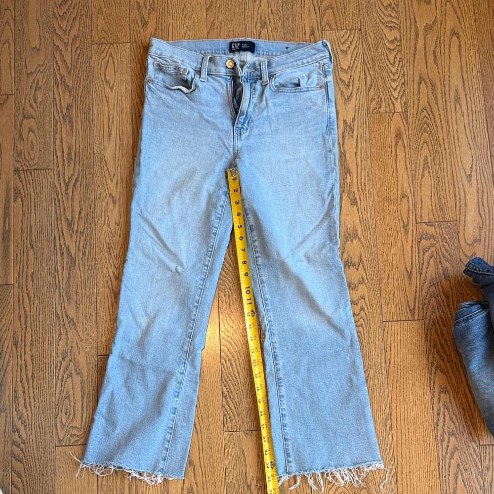 GAP Women's Light Blue Flare Kick Fit Jeans 6/28R